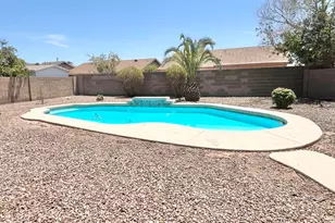 8565 W Denton Ln, Glendale, AZ 85305 - Photo 5