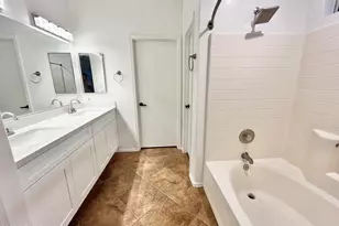 8565 W Denton Ln, Glendale, AZ 85305 - Photo 19