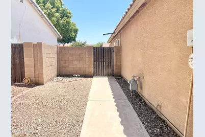 8565 W Denton Lane, Glendale, AZ 85305 - Photo 35