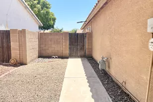 8565 W Denton Ln, Glendale, AZ 85305 - Photo 31