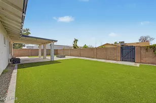 519 E Libra Dr, Tempe, AZ 85283 - Photo 29