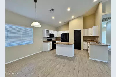 1745 E Desert Breeze Place, Casa Grande, AZ 85122 - Photo 9