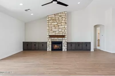 654 E Paint Your Wagon Trail, Phoenix, AZ 85085 - Photo 5