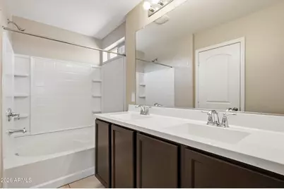 1947 N 77th Glen, Phoenix, AZ 85035 - Photo 17