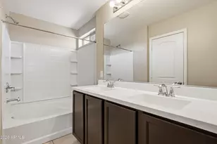1947 N 77th Glen, Phoenix, AZ 85035 - Photo 17