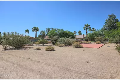5542 W Northwood Drive, Glendale, AZ 85310 - Photo 39