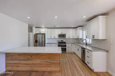 5542 W Northwood Drive, Glendale, AZ 85310 - Photo 5