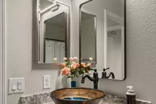 4820 E Melinda Ln, Phoenix, AZ 85054 - Photo 31