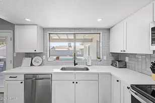 5325 W Mescal St, Glendale, AZ 85304 - Photo 11