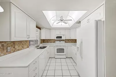 5448 E Wethersfield Road, Scottsdale, AZ 85254 - Photo 13