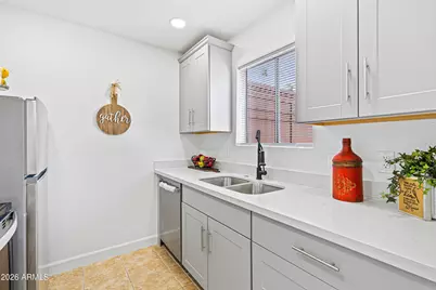 7126 N 19th Avenue #184, Phoenix, AZ 85021 - Photo 3