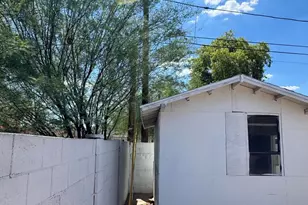 3026 N 40th Dr, Phoenix, AZ 85019 - Photo 11