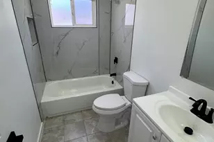 3026 N 40th Dr, Phoenix, AZ 85019 - Photo 5