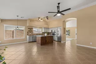 8434 W Dreyfus Dr, Peoria, AZ 85381 - Photo 13