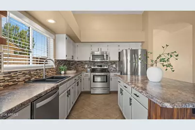8434 W Dreyfus Drive, Peoria, AZ 85381 - Photo 15