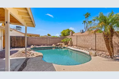 8434 W Dreyfus Drive, Peoria, AZ 85381 - Photo 33