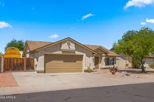 8434 W Dreyfus Dr, Peoria, AZ 85381 - Photo 7