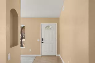 8434 W Dreyfus Dr, Peoria, AZ 85381 - Photo 11