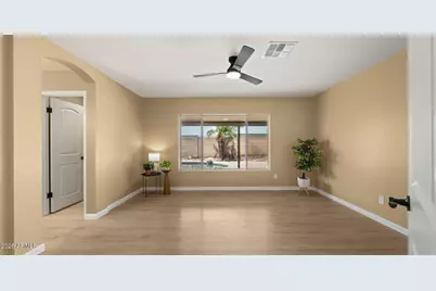 8434 W Dreyfus Drive, Peoria, AZ 85381 - Photo 3