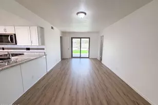 19825 N 5th Dr, Phoenix, AZ 85027 - Photo 1