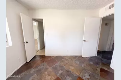 19825 N 5th Drive, Phoenix, AZ 85027 - Photo 7