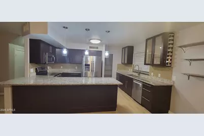 6834 S 40th Lane, Phoenix, AZ 85041 - Photo 9
