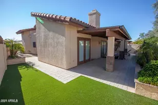 5514 E Paradise Dr, Scottsdale, AZ 85254 - Photo 13