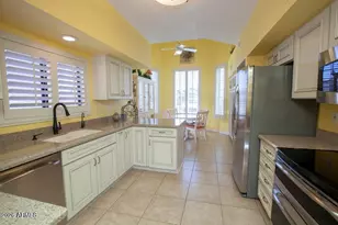5514 E Paradise Dr, Scottsdale, AZ 85254 - Photo 5