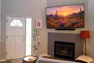 4316 E Avalon Dr, Phoenix, AZ 85018 - Photo 7