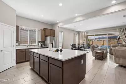 8470 W Candlewood Way, Florence, AZ 85132 - Photo 9