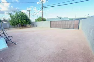 11427 N 112th Dr, Youngtown, AZ 85363 - Photo 27