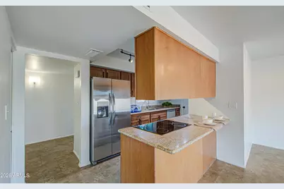 4031 W Denton Lane, Phoenix, AZ 85019 - Photo 5