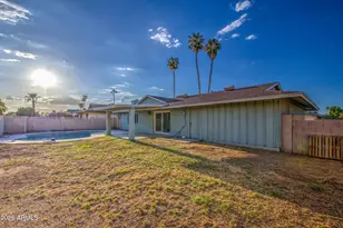 4031 W Denton Ln, Phoenix, AZ 85019 - Photo 23