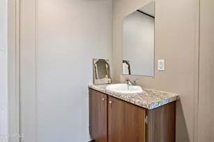 8601 N 103rd Ave, Peoria, AZ 85345 - Photo 31