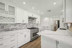 10002 W Desert Hills Dr, Sun City, AZ 85351 - Photo 3