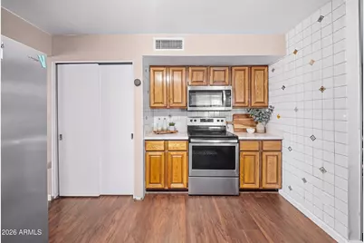 10122 W Turney Avenue, Phoenix, AZ 85037 - Photo 13