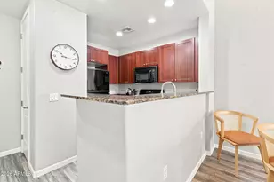 17 W Vernon Ave, Phoenix, AZ 85003 - Photo 9