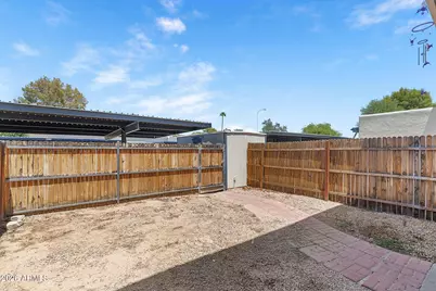 5409 W Echo Lane, Glendale, AZ 85302 - Photo 19