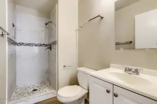 860 N McQueen Rd, Chandler, AZ 85225 - Photo 15