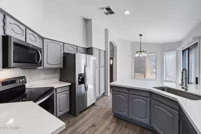 329 E Vaughn Avenue, Gilbert, AZ 85234 - Photo 15