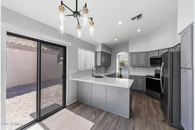 329 E Vaughn Avenue, Gilbert, AZ 85234 - Photo 17