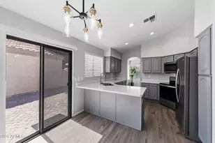 329 E Vaughn Ave, Gilbert, AZ 85234 - Photo 17