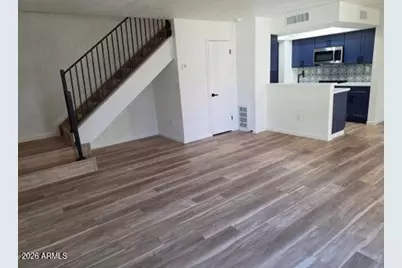 712 E Eugie Avenue, Phoenix, AZ 85022 - Photo 1