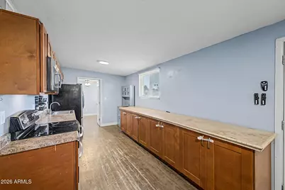 6030 S 19th Place, Phoenix, AZ 85042 - Photo 11