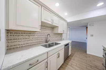 8333 E Orange Blossom Lane, Scottsdale, AZ 85250 - Photo 3