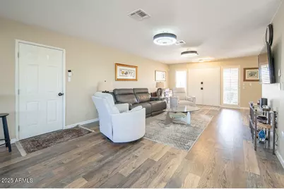 9605 W Briarwood Circle, Sun City, AZ 85351 - Photo 5