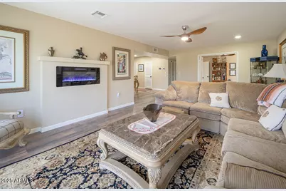 9605 W Briarwood Circle, Sun City, AZ 85351 - Photo 7