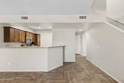 21655 N 36th Avenue #106, Glendale, AZ 85308 - Photo 9