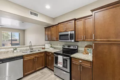 21655 N 36th Avenue #106, Glendale, AZ 85308 - Photo 3