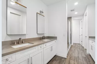 3200 N 39th Street #28, Phoenix, AZ 85018 - Photo 15
